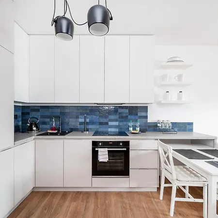 Apartment Tuwima Urban Superior By Bookinghost Lodz